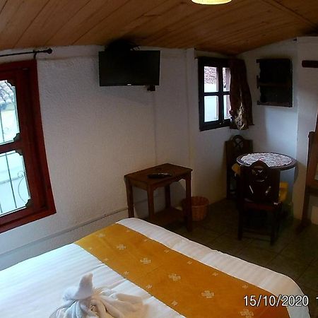Hotel Dugelay San Cristóbal de Las Casas Екстериор снимка