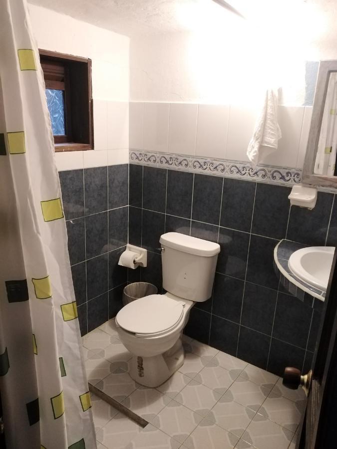 Hotel Dugelay San Cristóbal de Las Casas Екстериор снимка